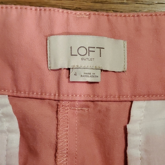 LOFT Women's Shorts - Picture 2 of 7
